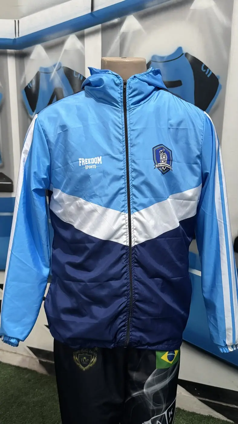 Uniforme de futebol personalizado 4